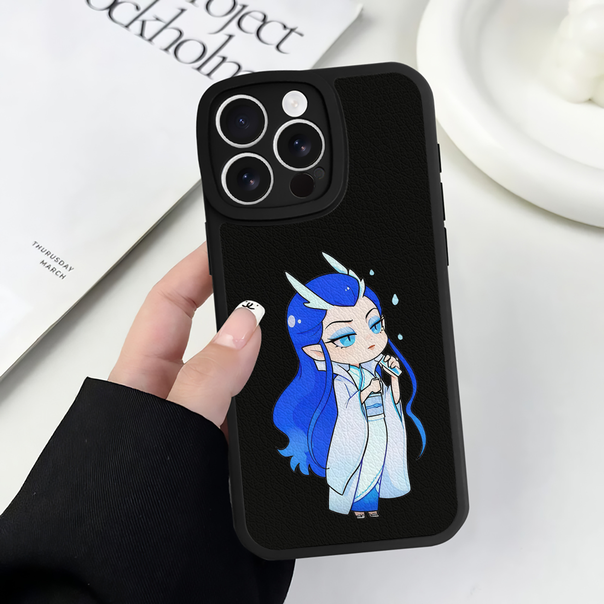 （画像用） Ne Zha 2 ナタ 魔童の大暴れ 【iPhone 16シリーズ対応】シリコンスマホケース（レザー調） 材質：シリコン